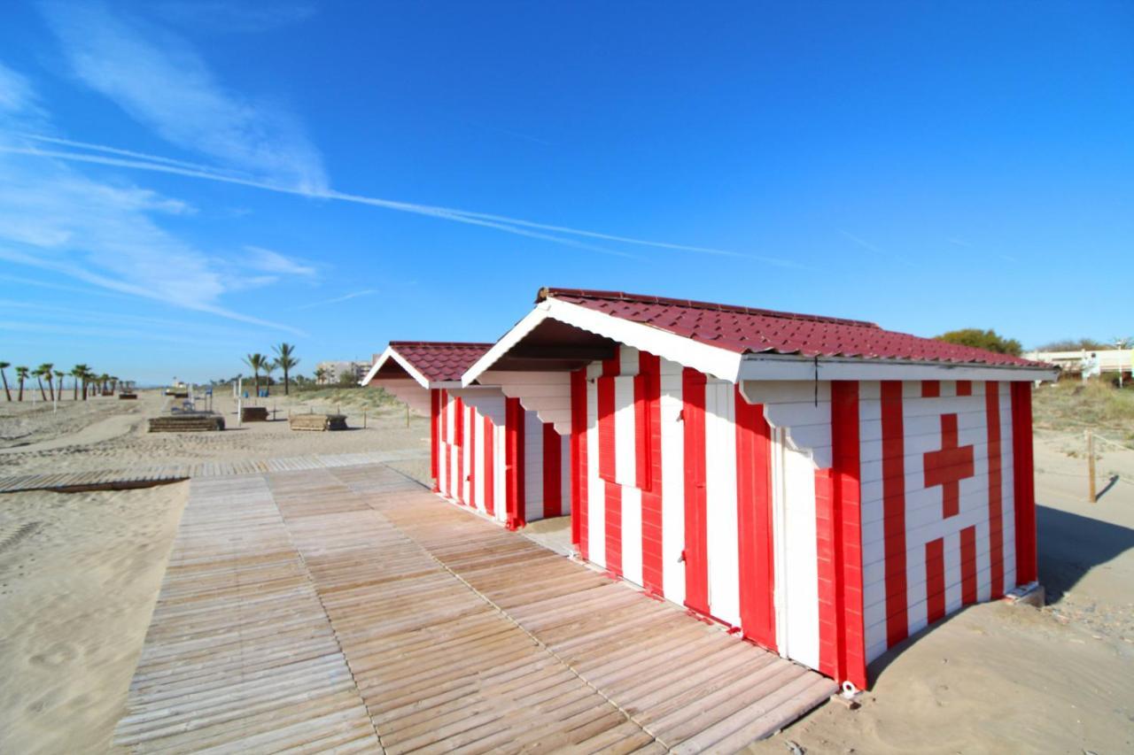 Global Properties, Cerca Del Mar En Canet